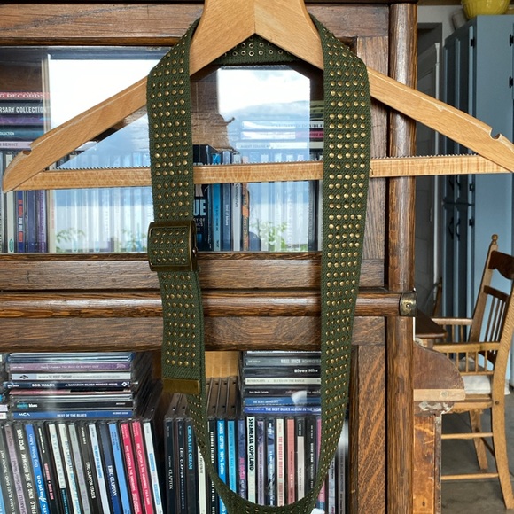 Vintage Boho Army Green Canvas Belt Brass Rivet Detail/Buckle Auto-Lock L/XL - Picture 4 of 9